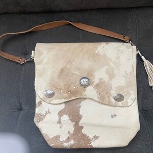 Custom Cowhide Two-Tone Leather Shoulder Bag